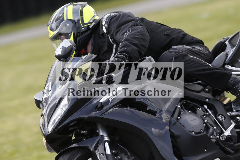 Archiv-2025/09 22.04.2025 Cornu Master School ADR/rot-rouge/34